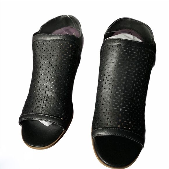 NIB 📦 Black Kylie Laser Cut Open Toe Booties, 9 - Picture 2 of 6